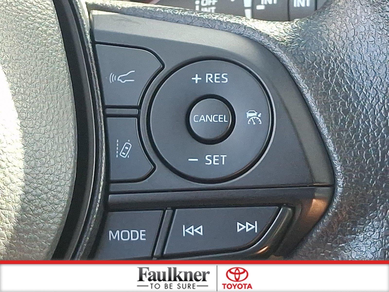 2025 Toyota RAV4 XLE AWD (Natl)