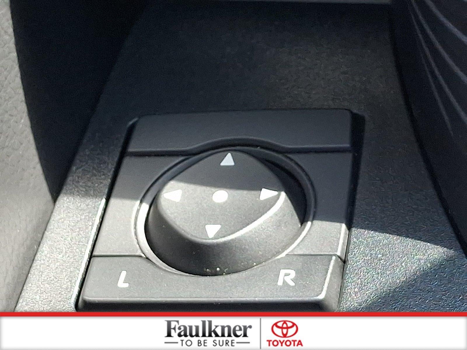 2025 Toyota RAV4 XLE AWD (Natl)