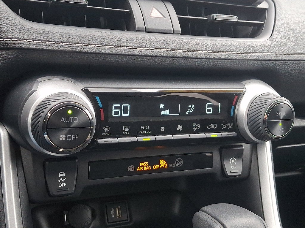 2025 Toyota RAV4 XLE CERTIFIED
