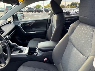 2025 Toyota RAV4 XLE CERTIFIED