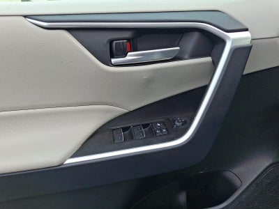2025 Toyota RAV4 XLE AWD (Natl)