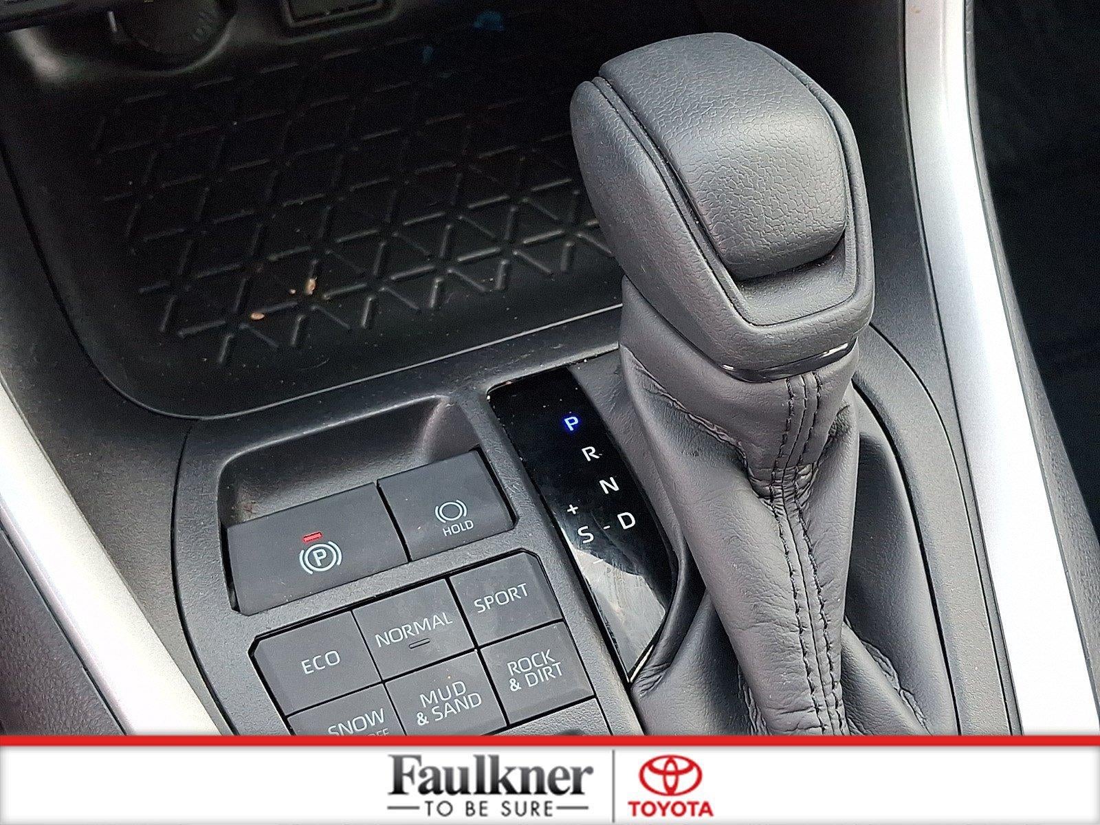 2025 Toyota RAV4 XLE AWD (Natl)