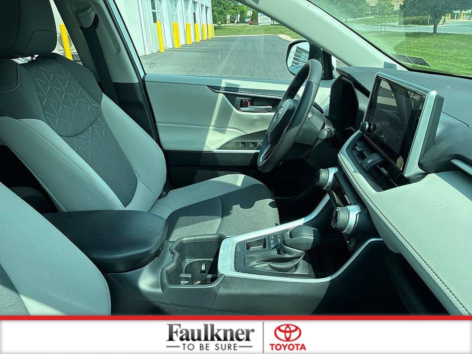 2025 Toyota RAV4 XLE AWD (Natl)
