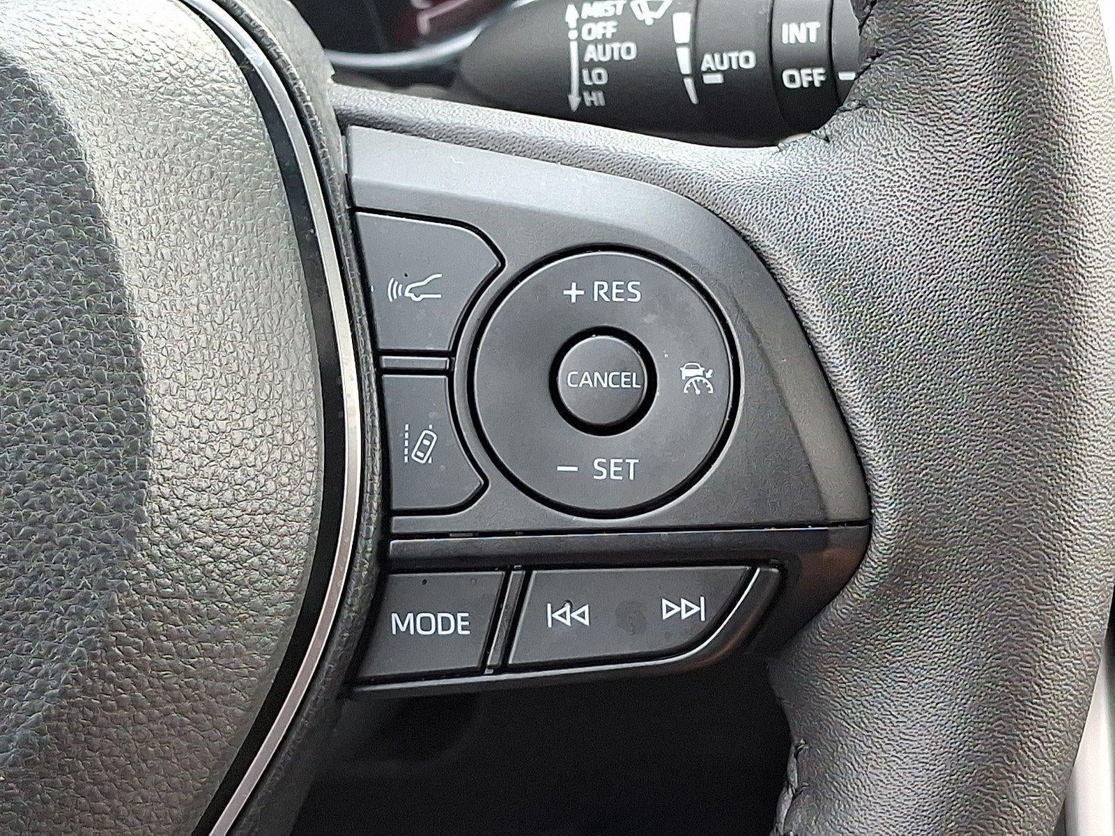 2025 Toyota RAV4 XLE AWD (Natl)