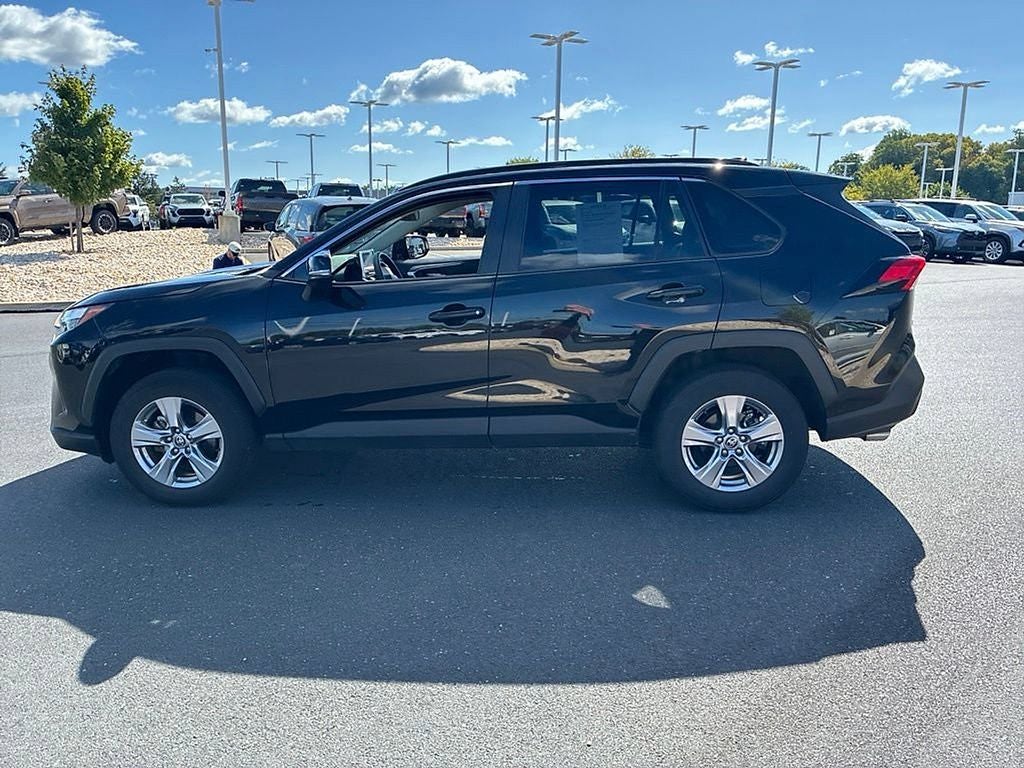2025 Toyota RAV4 XLE AWD (Natl)