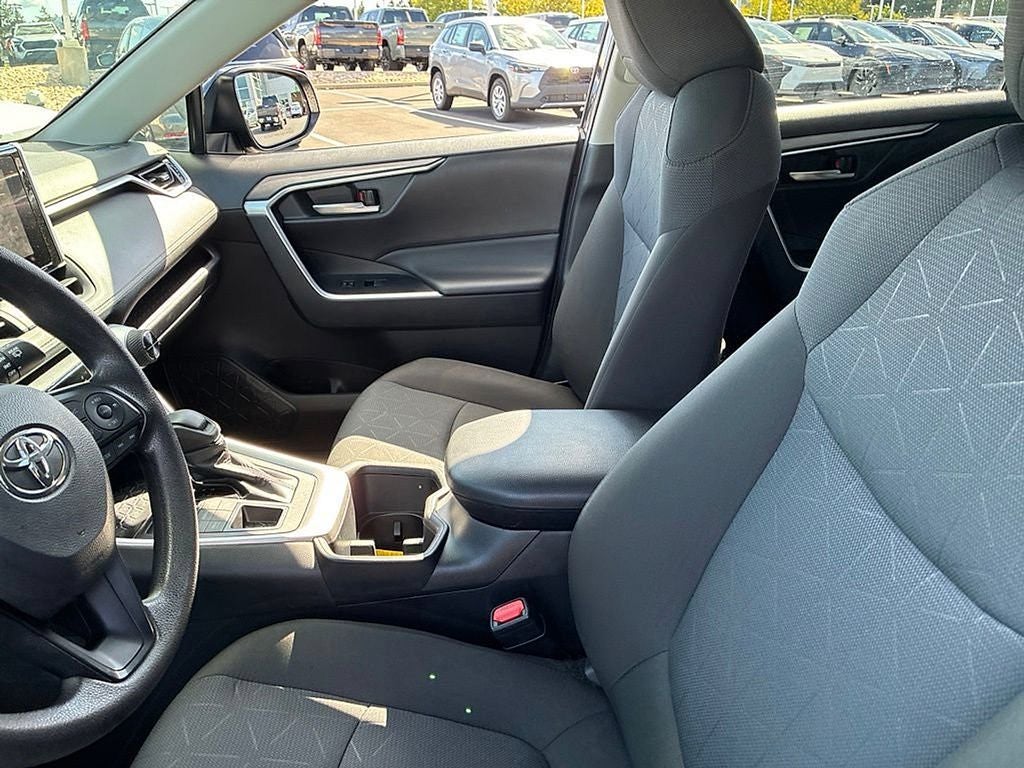 2025 Toyota RAV4 XLE AWD (Natl)