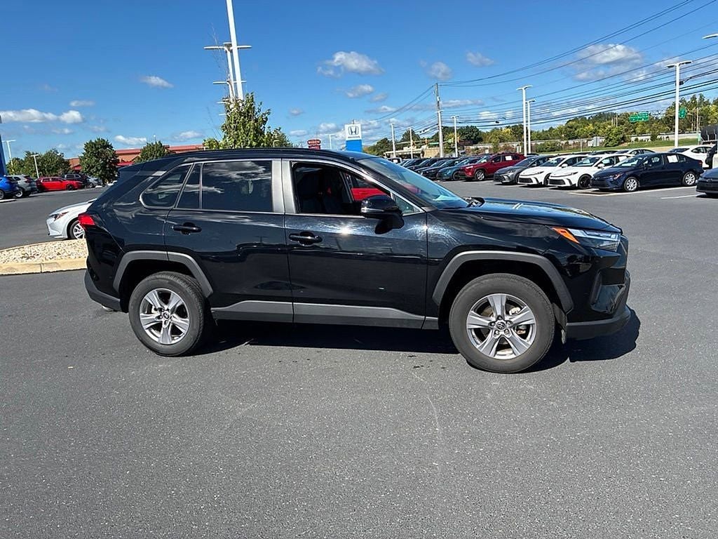 2025 Toyota RAV4 XLE AWD (Natl)