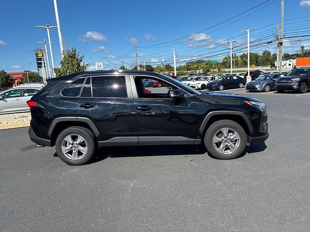 2025 Toyota RAV4 XLE AWD (Natl)