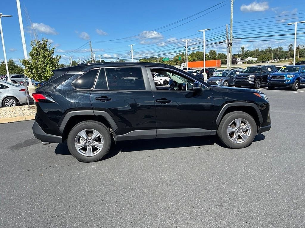 2025 Toyota RAV4 XLE AWD (Natl)