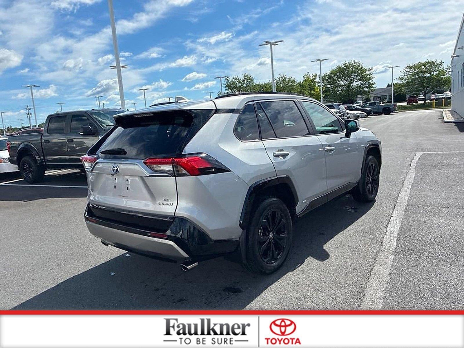 2024 Toyota RAV4 Hybrid SE AWD (Natl)