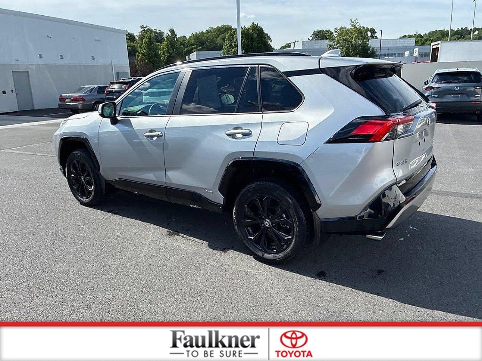 2024 Toyota RAV4 Hybrid SE AWD (Natl)