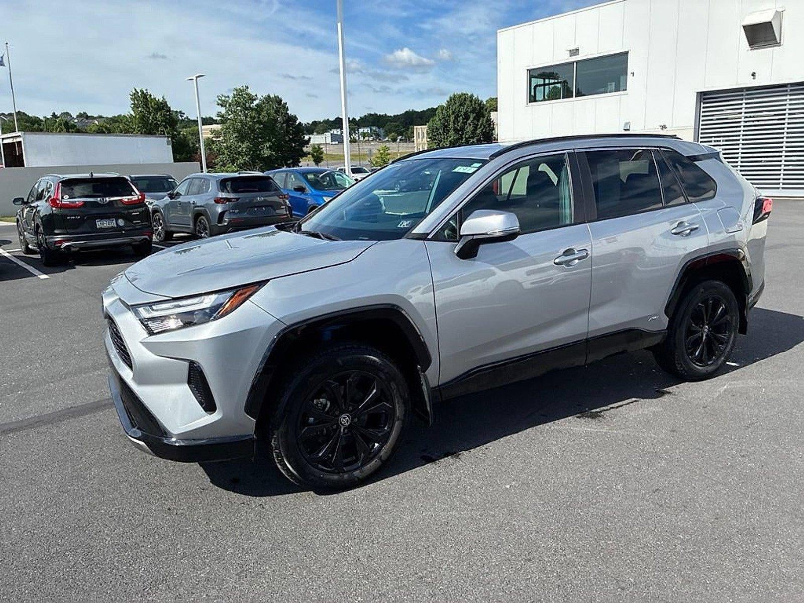 2024 Toyota RAV4 Hybrid SE AWD (Natl)