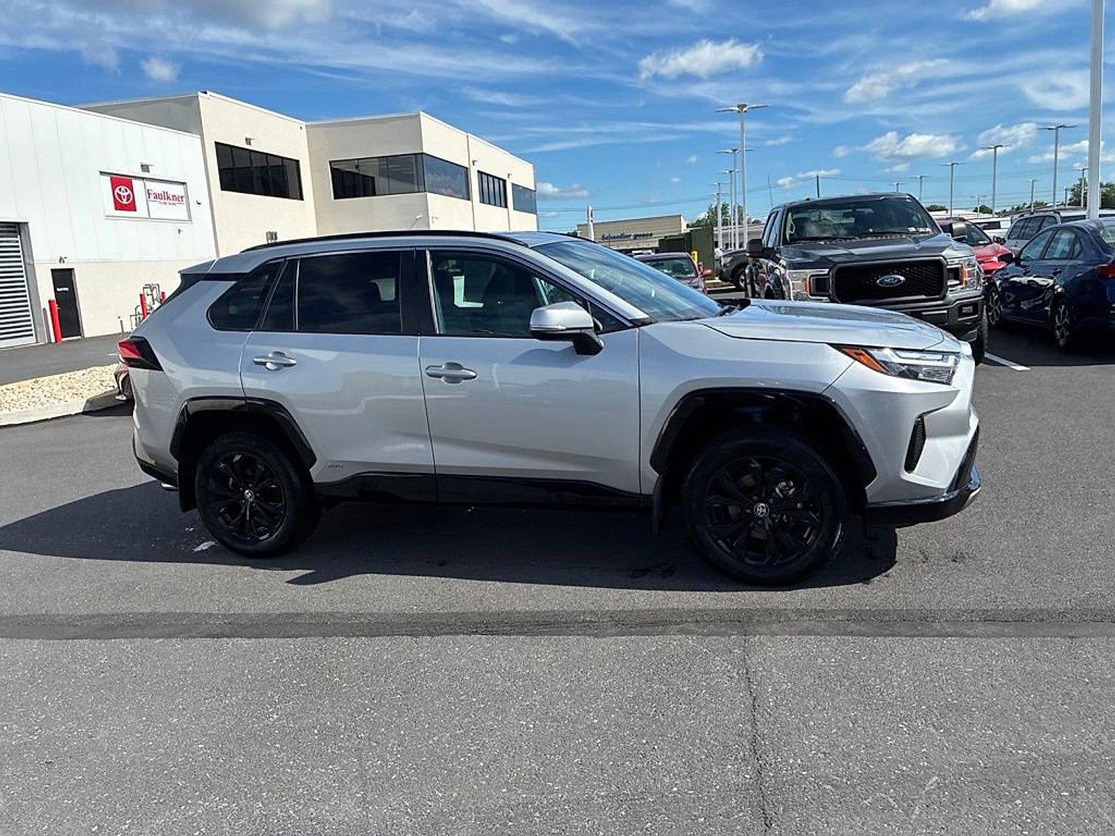 2024 Toyota RAV4 Hybrid SE AWD (Natl)