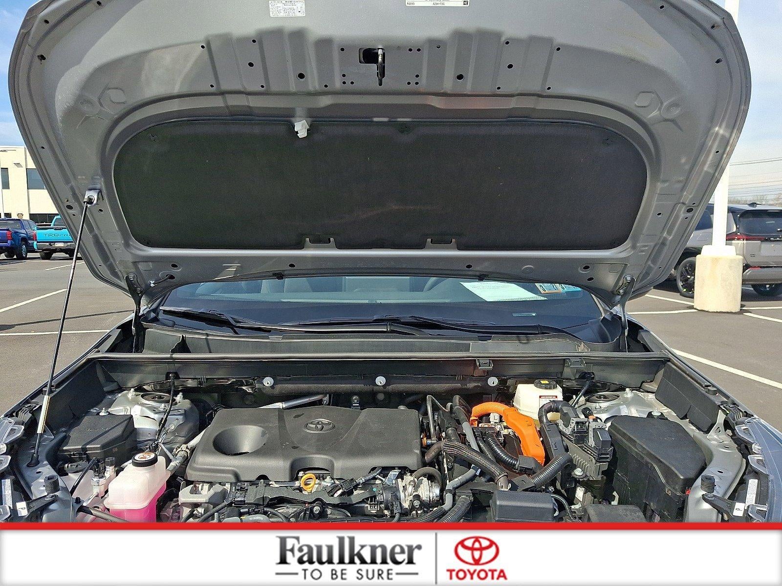 2024 Toyota RAV4 Hybrid SE AWD (Natl)