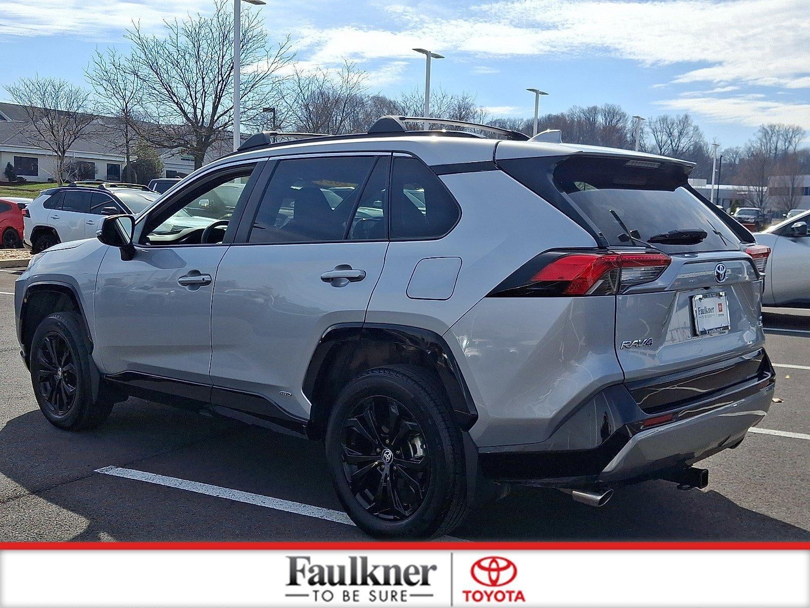 2024 Toyota RAV4 Hybrid SE AWD (Natl)