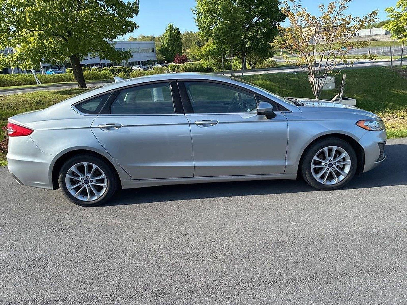 2020 Ford Fusion Hybrid SE FWD