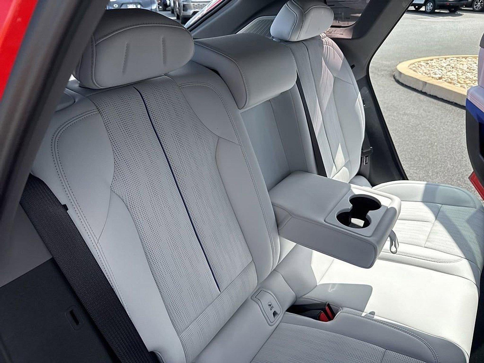 2025 Cadillac OPTIQ AWD 4dr Sport w/1SH