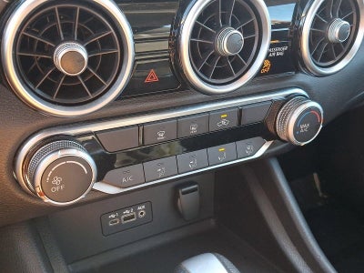 2023 Nissan Sentra SV CVT