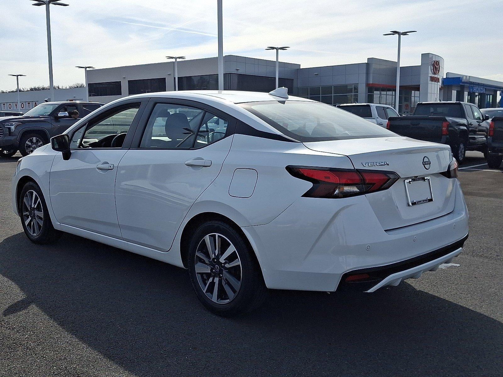 2023 Nissan Versa SV CVT