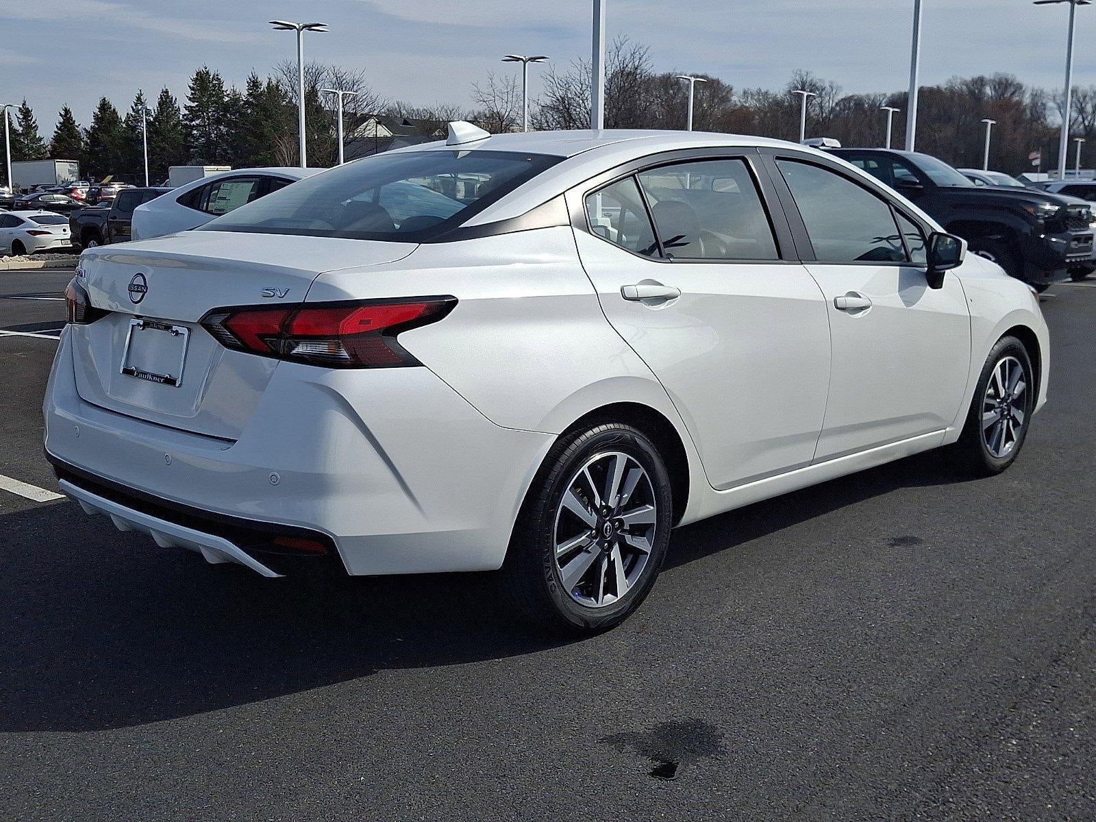 2023 Nissan Versa SV CVT
