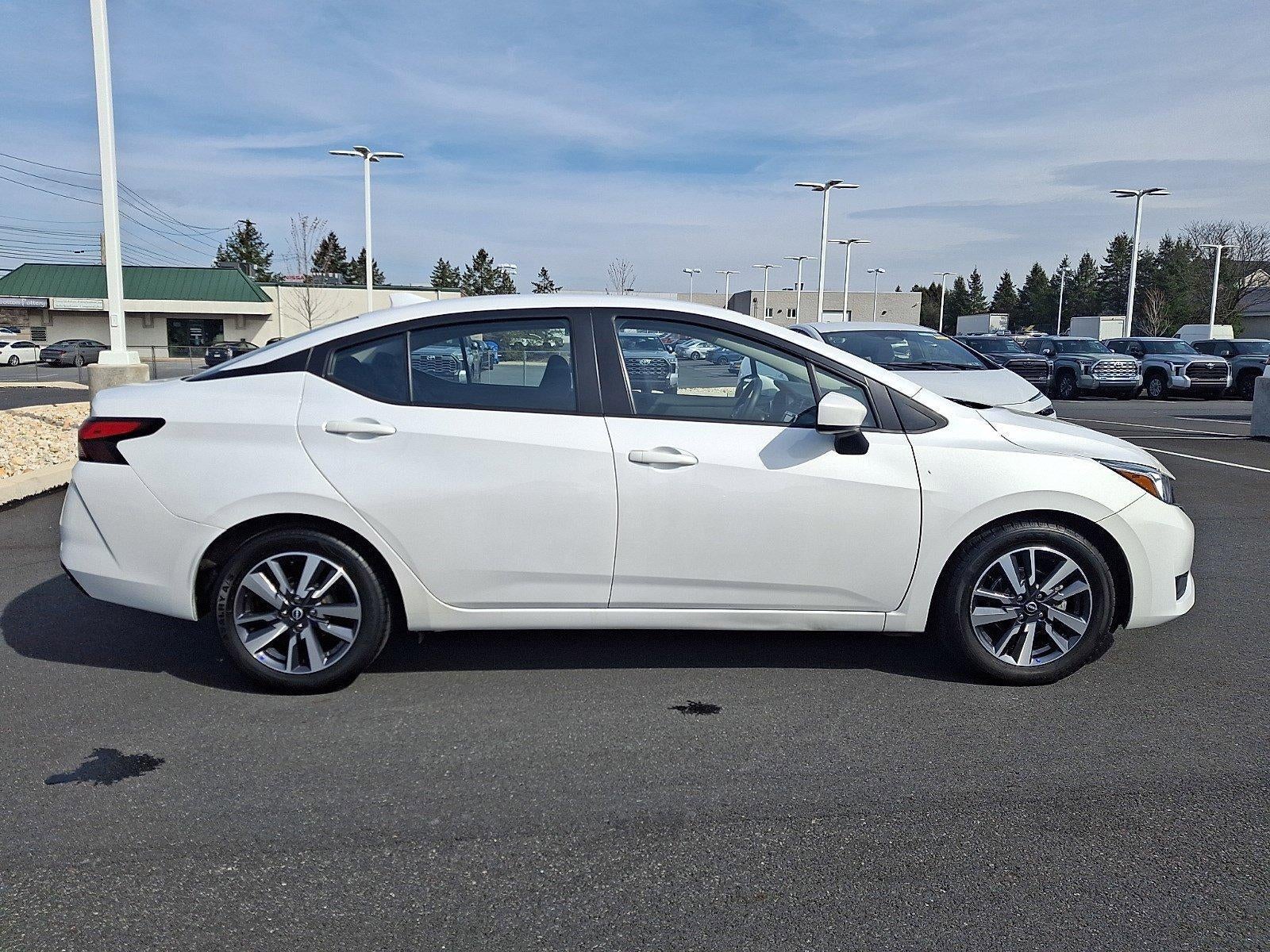 2023 Nissan Versa SV CVT