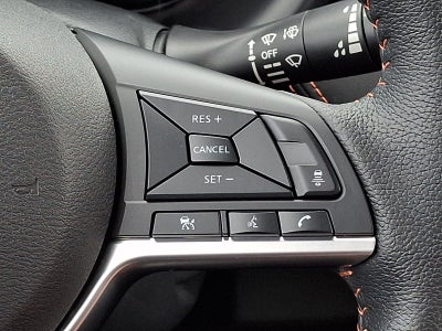 2023 Nissan Kicks SR FWD