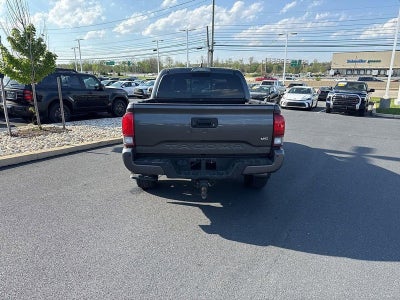 2018 Toyota Tacoma SR Double Cab 5' Bed V6 4x4 AT (Natl)