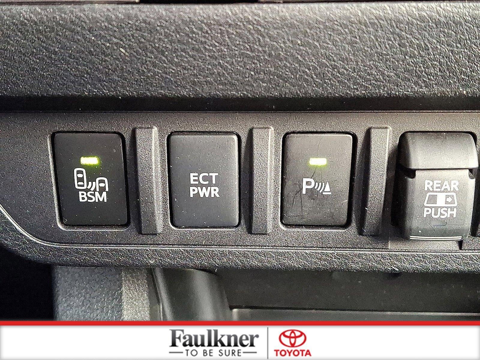 2023 Toyota Tacoma 4WD 4WD SR Double Cab 5' Bed V6 AT (Natl)