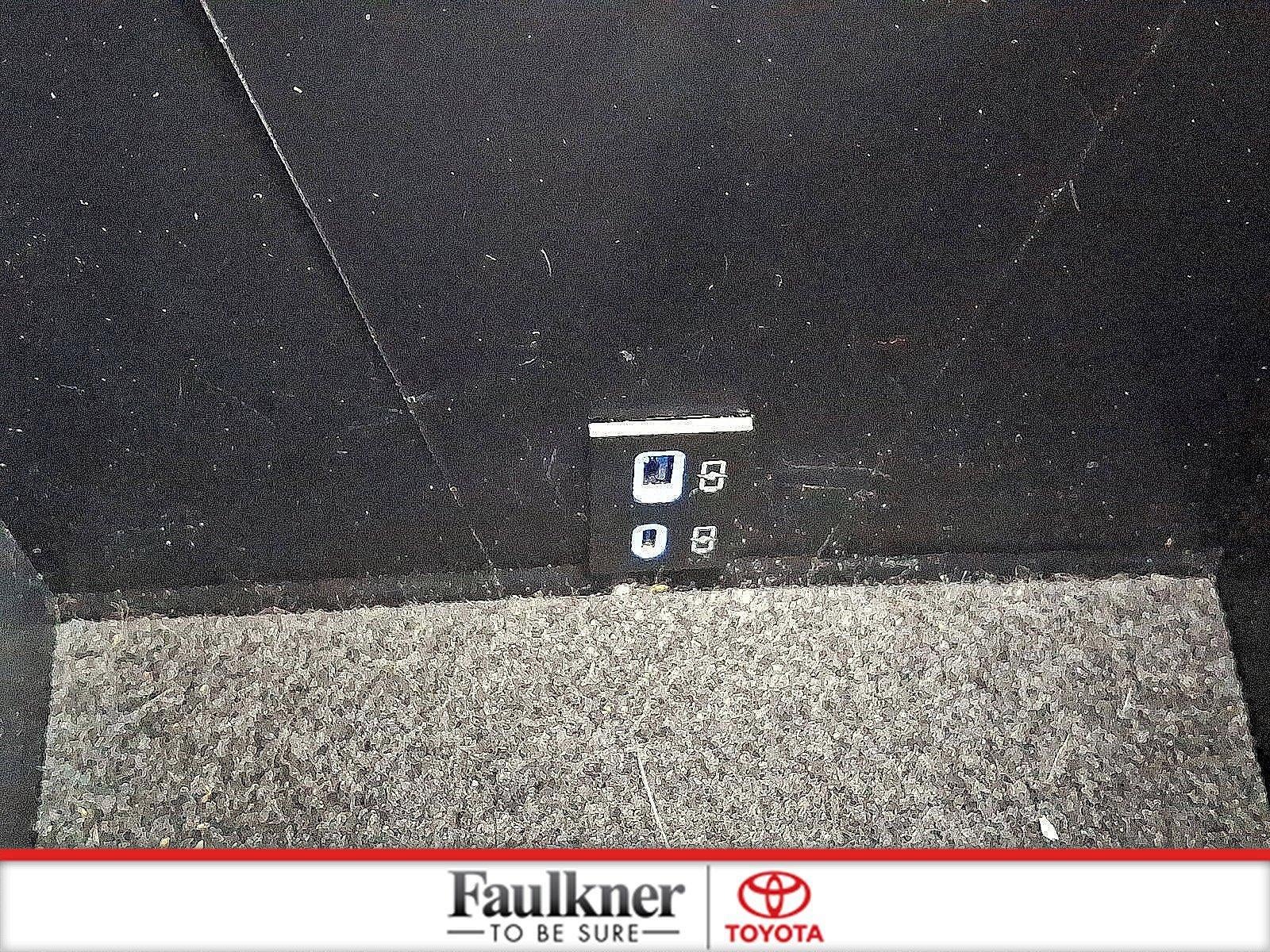 2023 Toyota Tacoma 4WD 4WD SR Double Cab 5' Bed V6 AT (Natl)