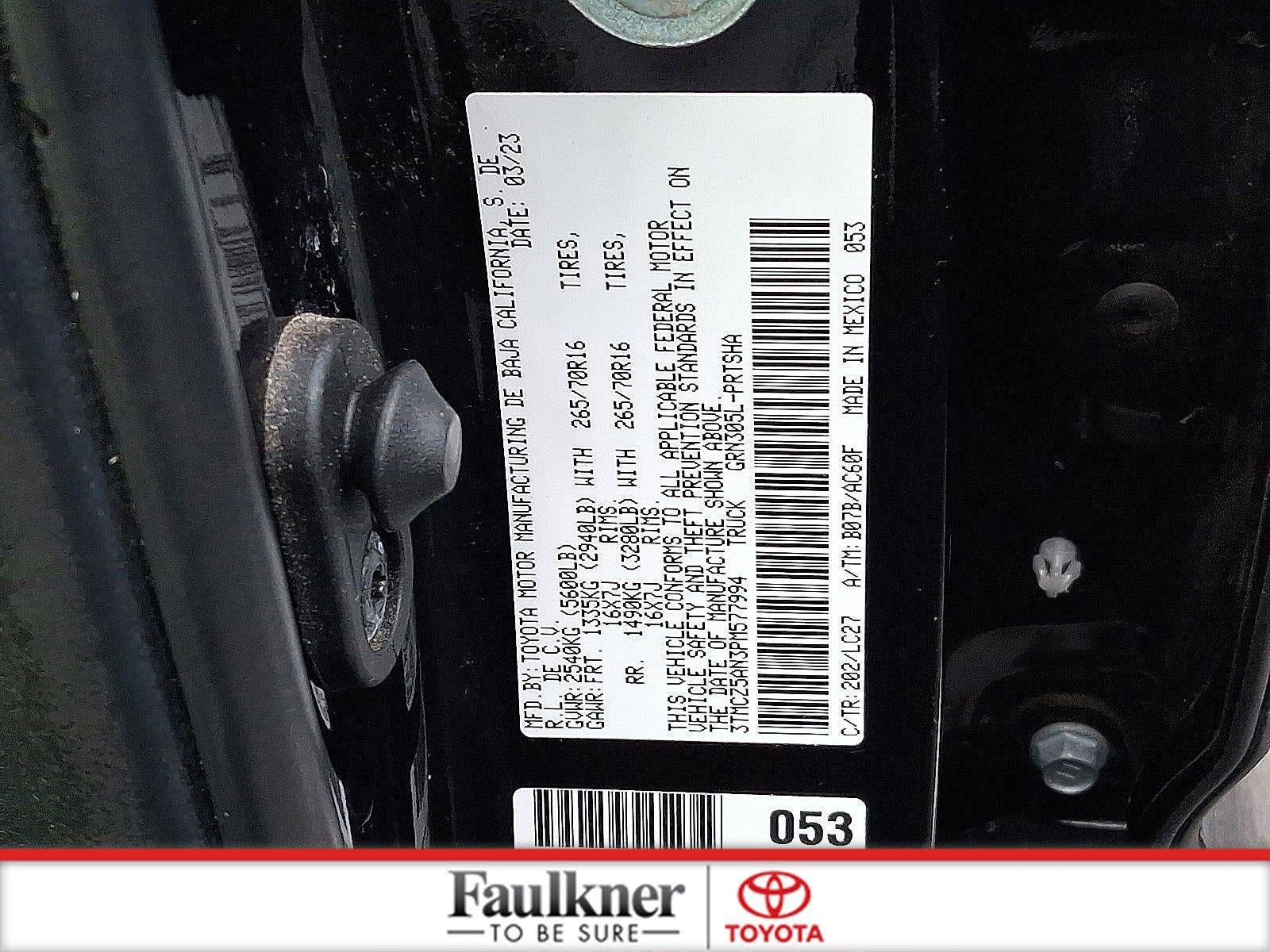 2023 Toyota Tacoma 4WD 4WD SR Double Cab 5' Bed V6 AT (Natl)