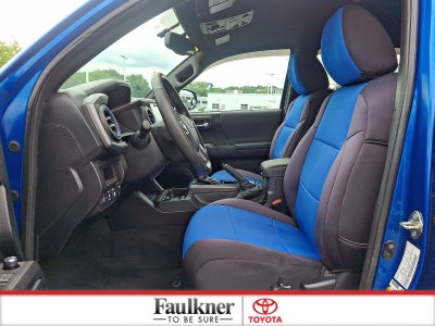 2017 Toyota Tacoma TRD Off Road Double Cab 5' Bed V6 4x4 AT (Natl)