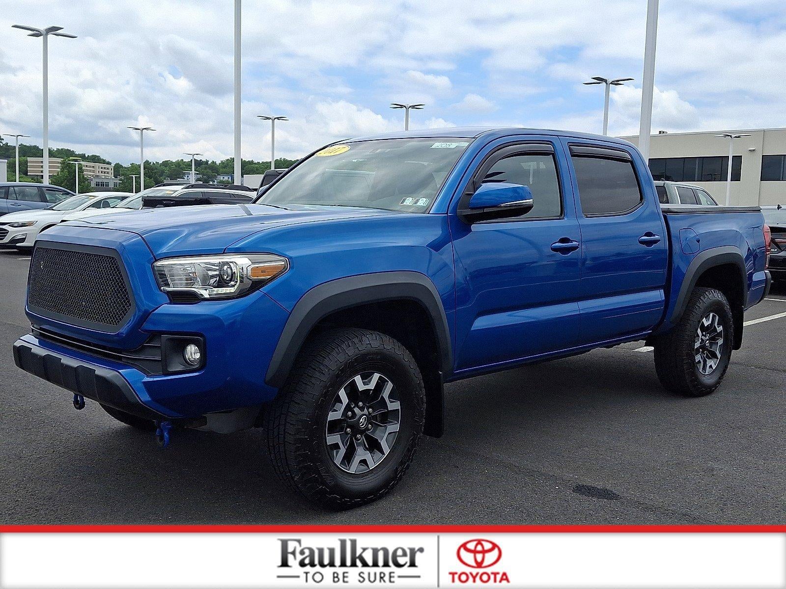 2017 Toyota Tacoma TRD Off Road Double Cab 5' Bed V6 4x4 AT (Natl)
