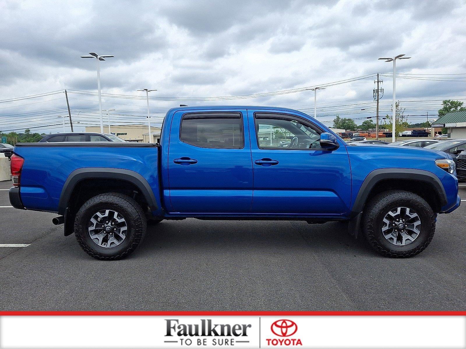 2017 Toyota Tacoma TRD Off Road Double Cab 5' Bed V6 4x4 AT (Natl)