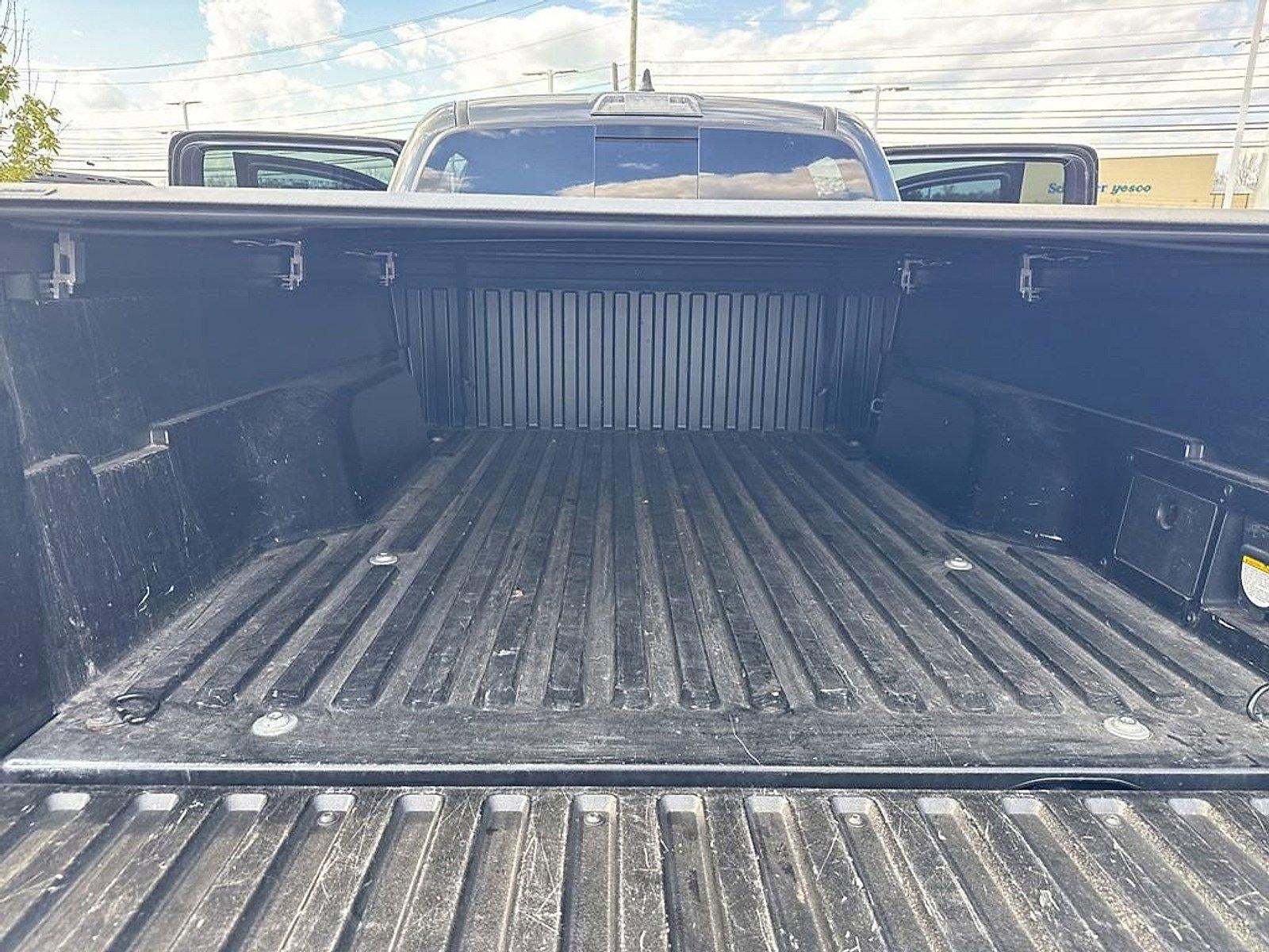 2022 Toyota Tacoma 4WD 4WD TRD Off Road Double Cab 6' Bed V6 AT (Natl)