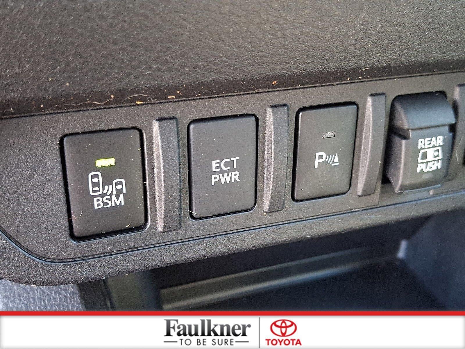 2022 Toyota Tacoma 4WD 4WD SR5 Double Cab 6' Bed V6 AT (Natl)