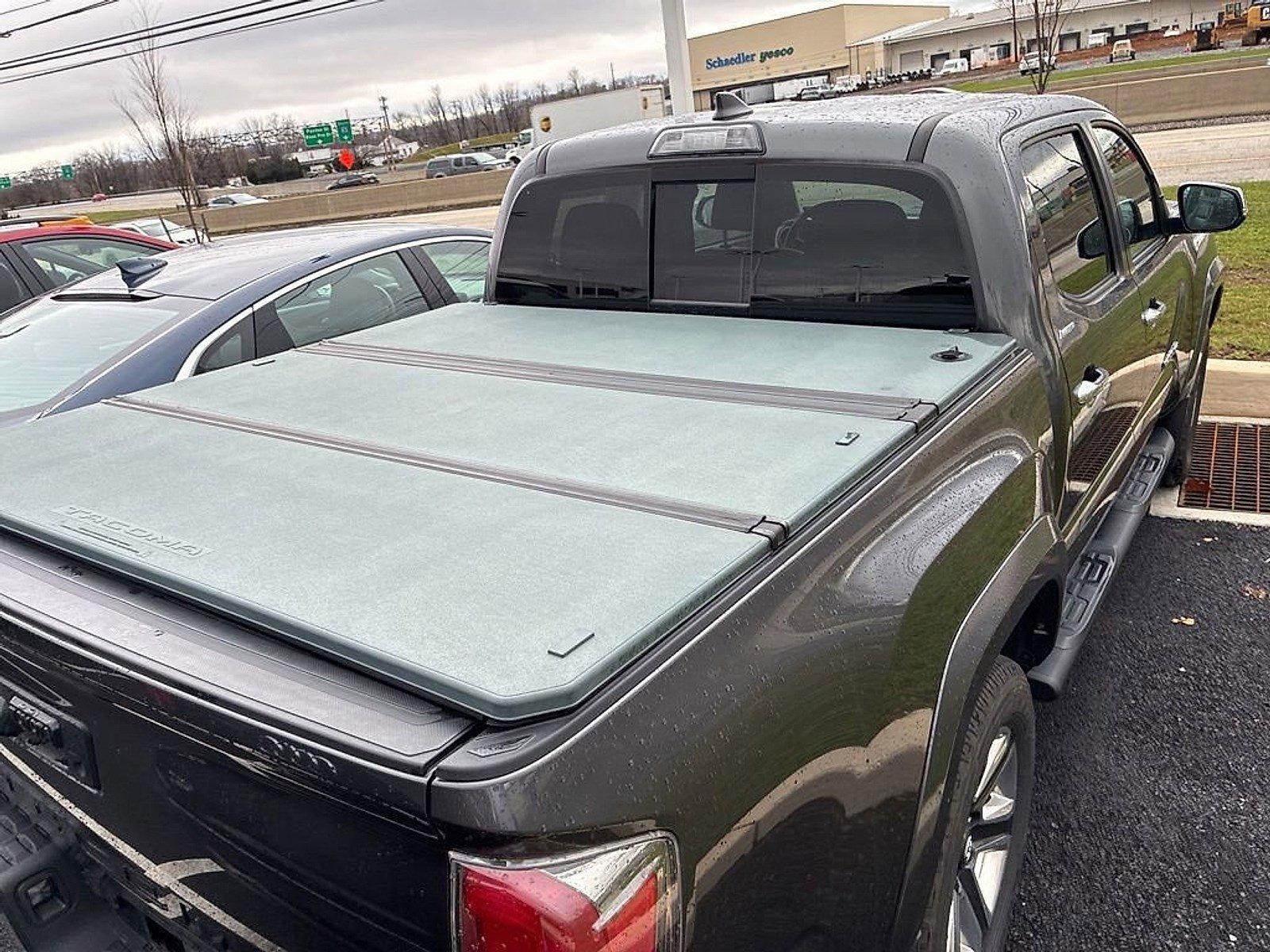 2018 Toyota Tacoma Limited Double Cab 5' Bed V6 4x4 AT (Natl)