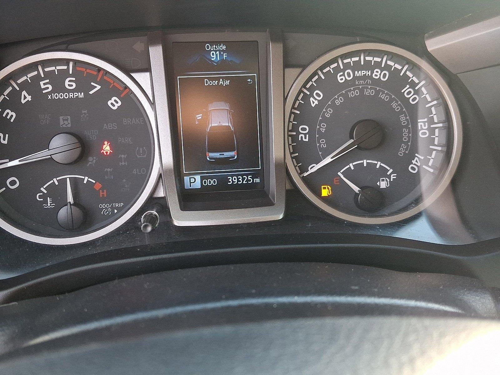 2022 Toyota Tacoma 4WD 4WD SR5 Double Cab 5' Bed V6 AT (GS)