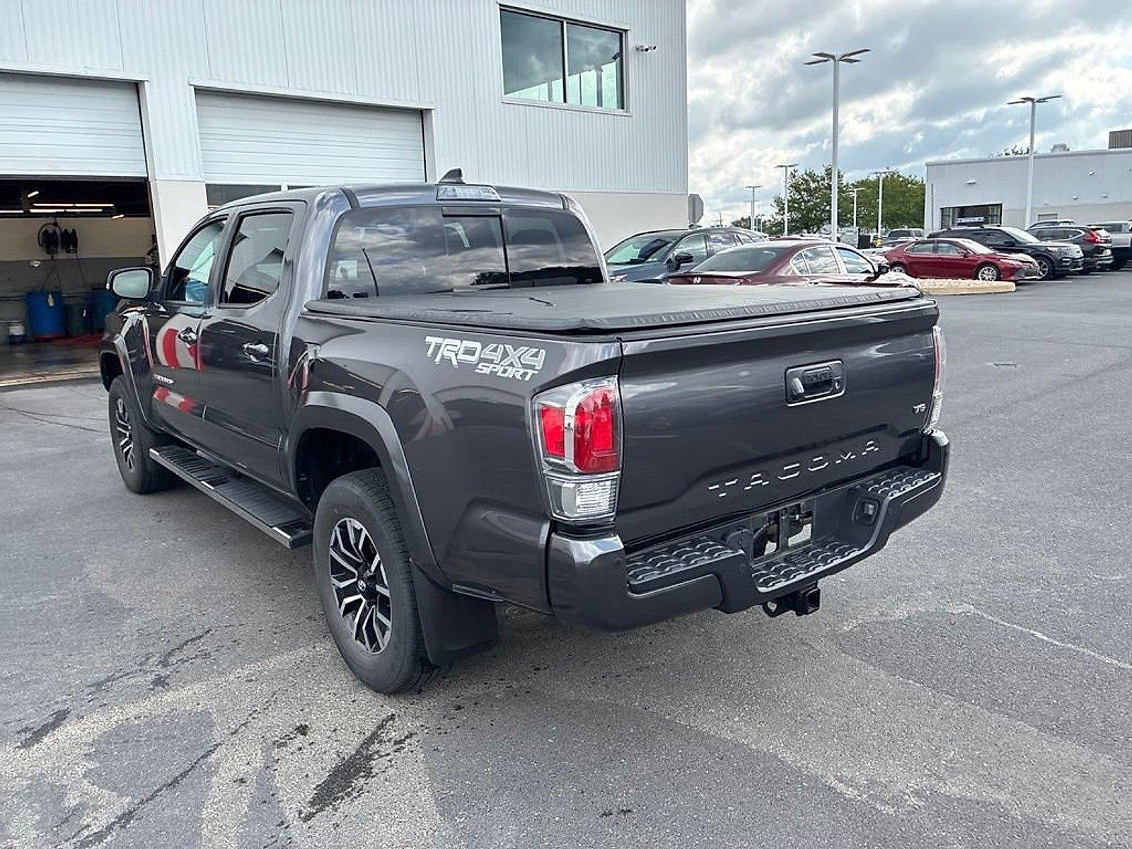 2022 Toyota Tacoma 4WD 4WD SR Double Cab 5' Bed V6 AT (Natl)