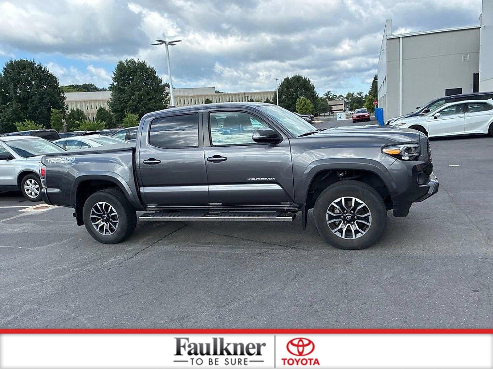 2022 Toyota Tacoma 4WD 4WD SR Double Cab 5' Bed V6 AT (Natl)
