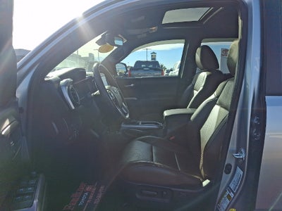 2023 Toyota Tacoma Limited V6