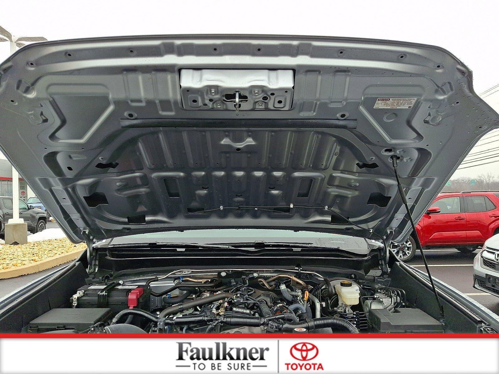 2025 Toyota Tacoma 4WD 4WD TRD Off Road Double Cab 5' Bed MT (Natl)