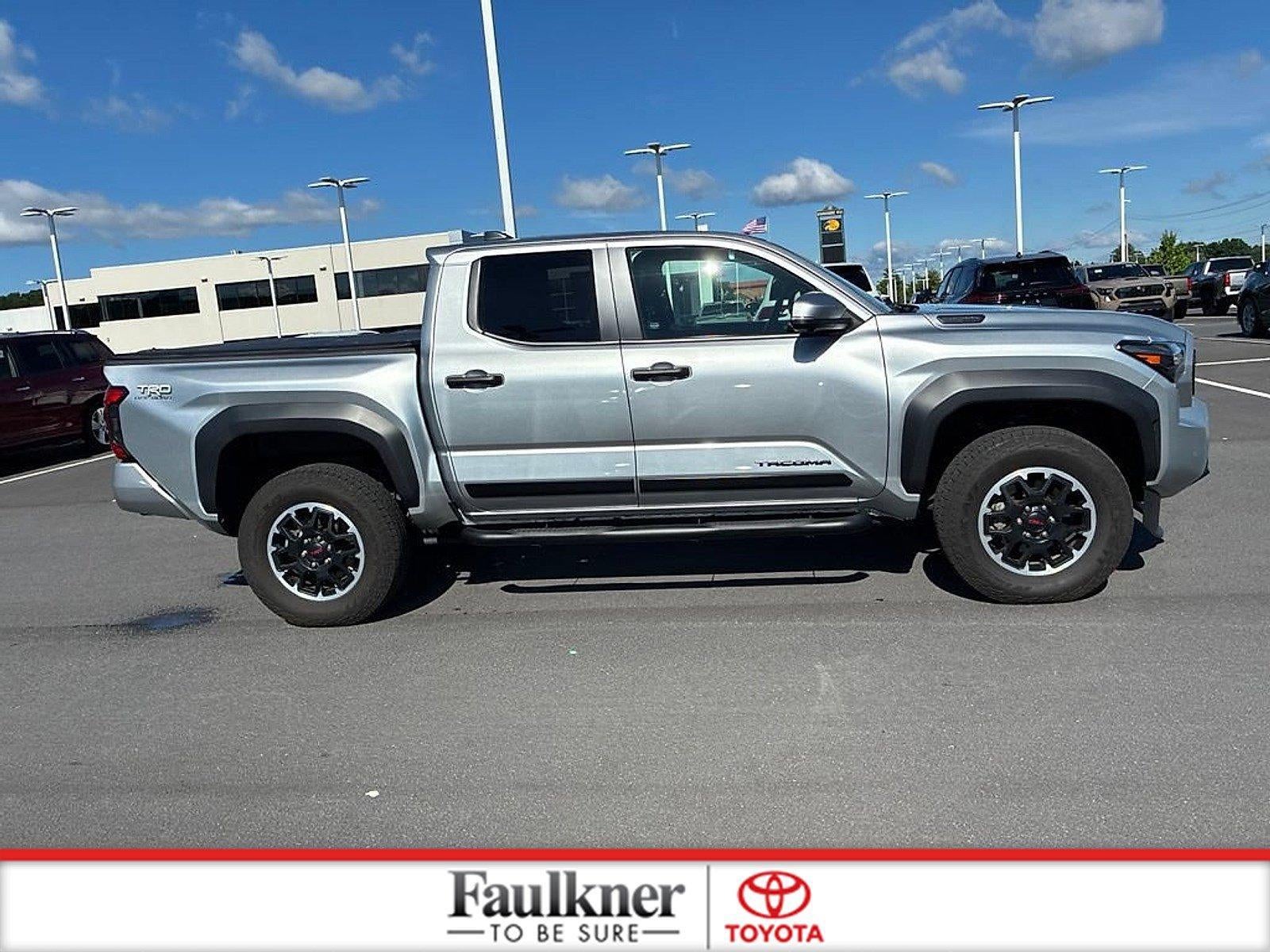2024 Toyota Tacoma 4WD 4WD TRD Off Road Hybrid Double Cab 5' Bed AT (Natl)