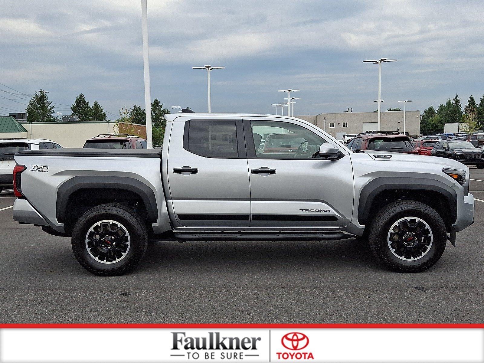 2024 Toyota Tacoma 4WD 4WD TRD Off Road Hybrid Double Cab 5' Bed AT (Natl)
