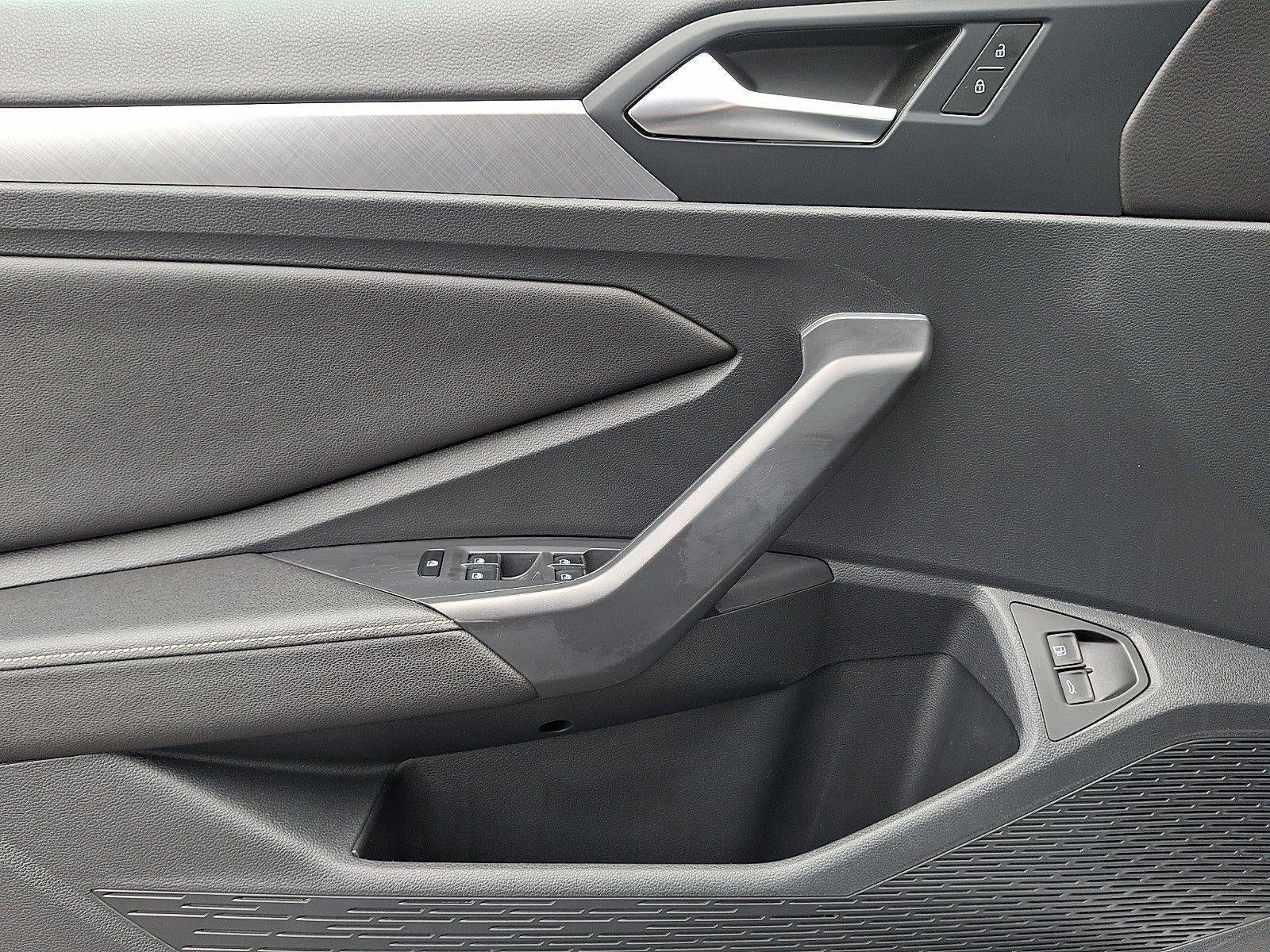 2024 Volkswagen Jetta SE Auto