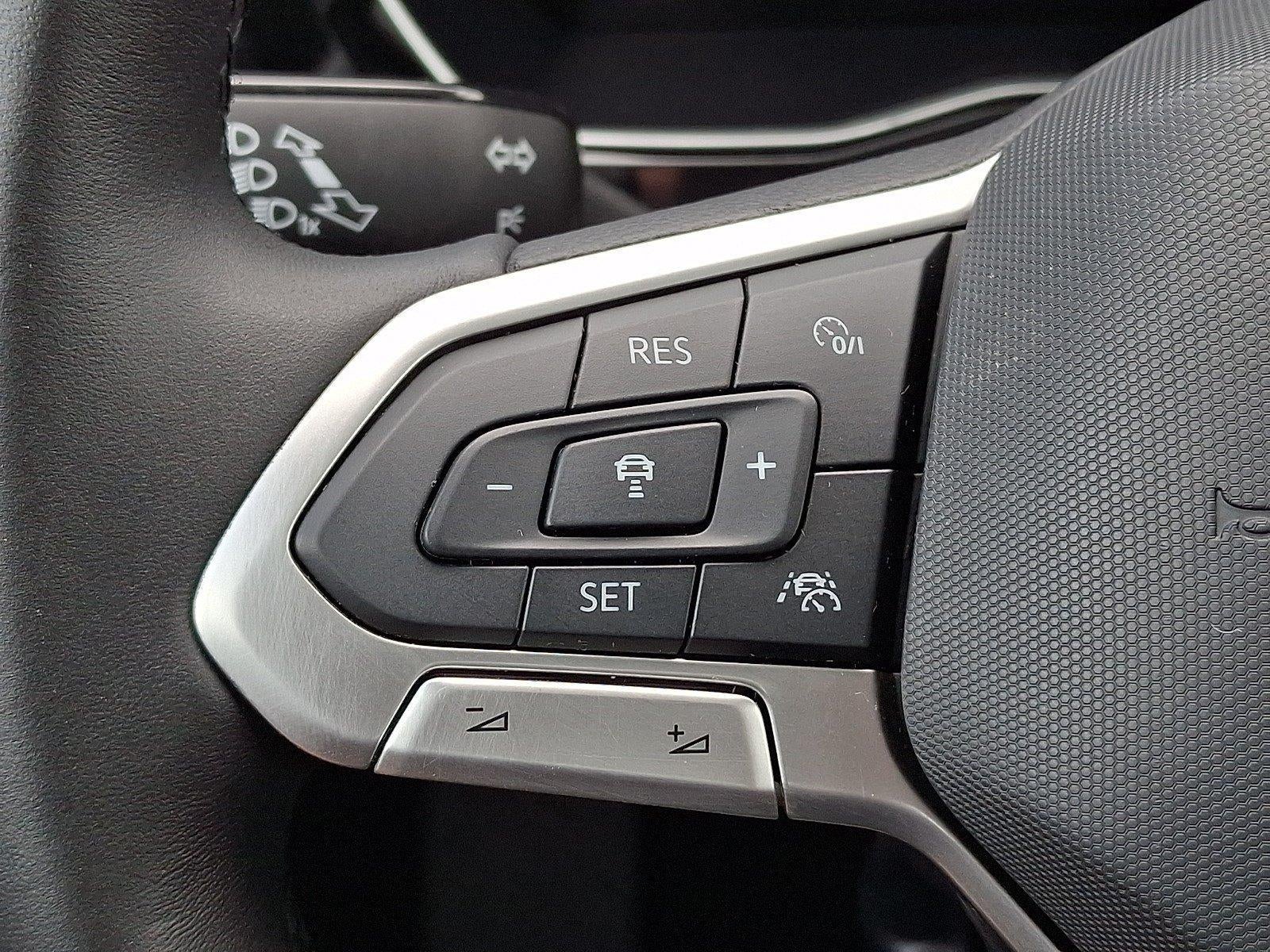 2024 Volkswagen Jetta SE Auto