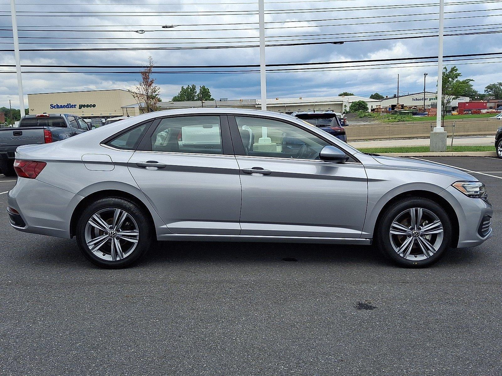 2024 Volkswagen Jetta SE Auto