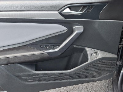 2025 Volkswagen Jetta SE Auto