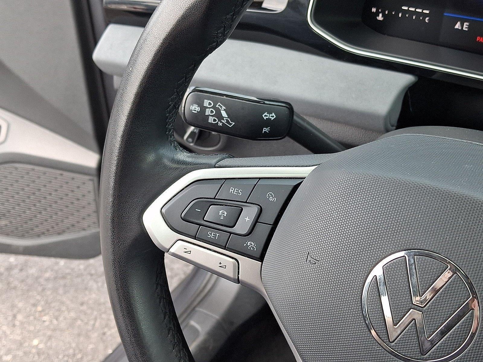 2025 Volkswagen Jetta SE Auto