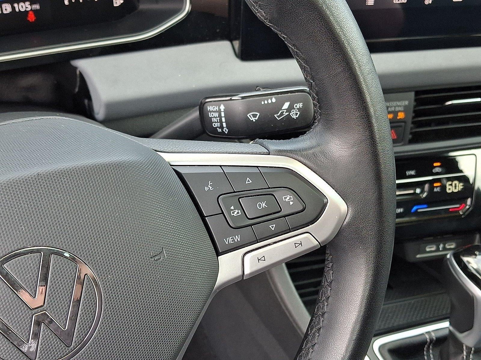 2025 Volkswagen Jetta SE Auto