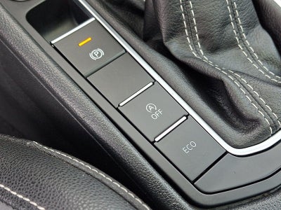 2025 Volkswagen Jetta SE Auto